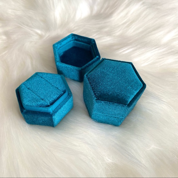 💍 NWB Pair of Ring Boxes in Teal Velvet 2 Pieces 💍 - Picture 6 of 8